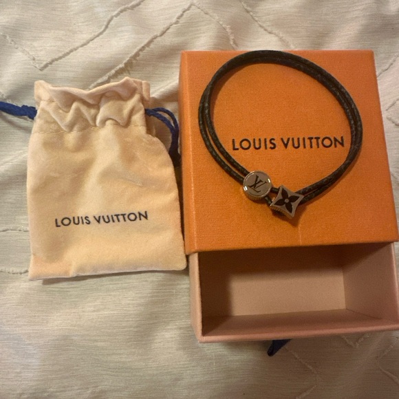 “Catch it Bracelet” Louis Vuitton - Picture 1 of 2